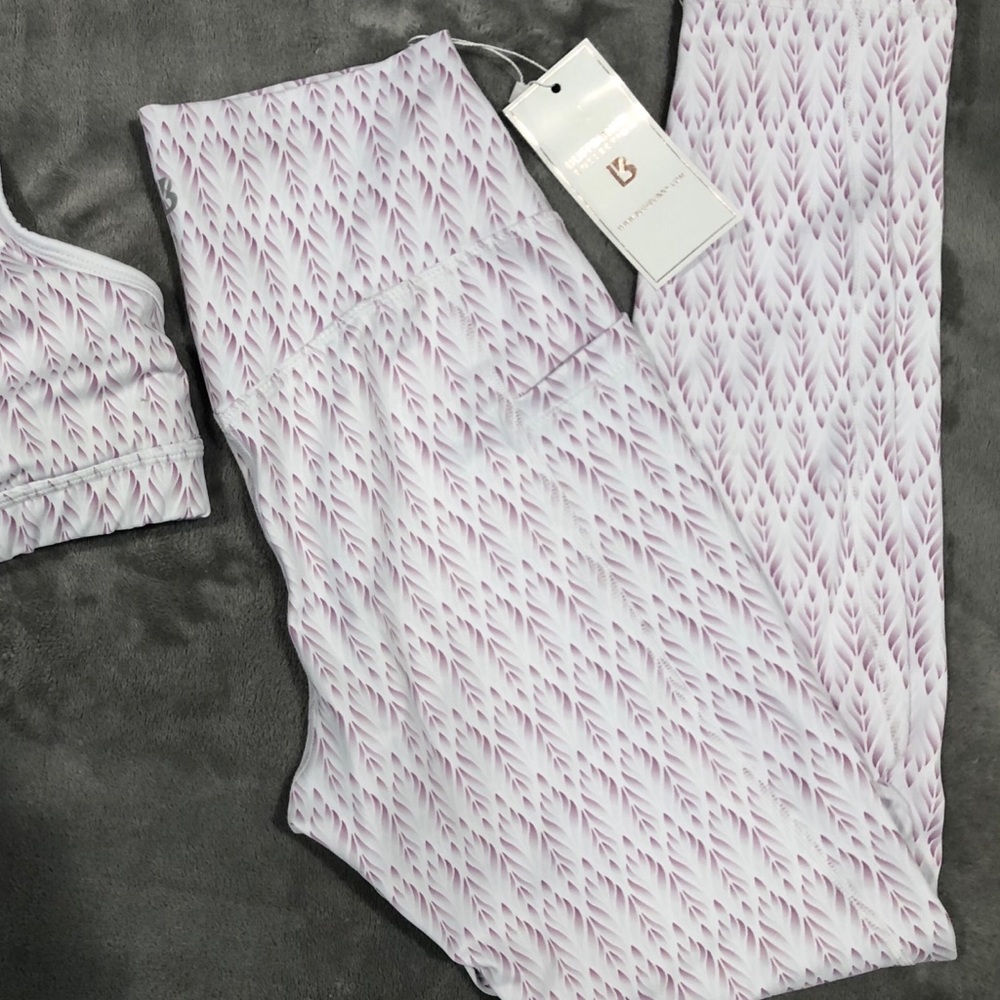 NWT - only tried on leggings